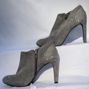 ANTONIO MELANI GREY BOOTIES Size 6.5